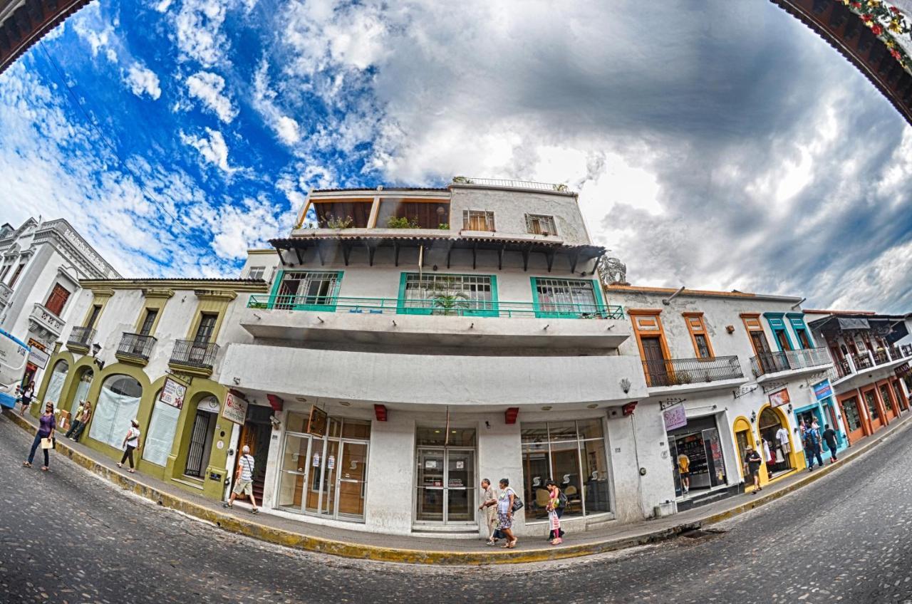 Casa Kraken Hostel 巴亞爾塔港 外观 照片